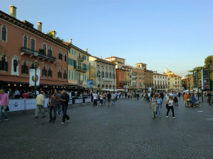 Náměstí Piazza Bra