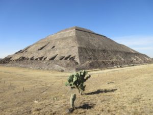 Pyramida slunce v Teotihuacánu